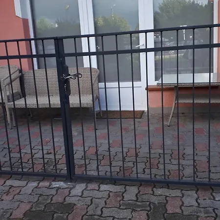 Kertvarosi Ii Daire *
