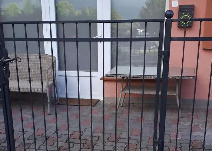 Lägenhet Kertvarosi Ii Tiszaújváros