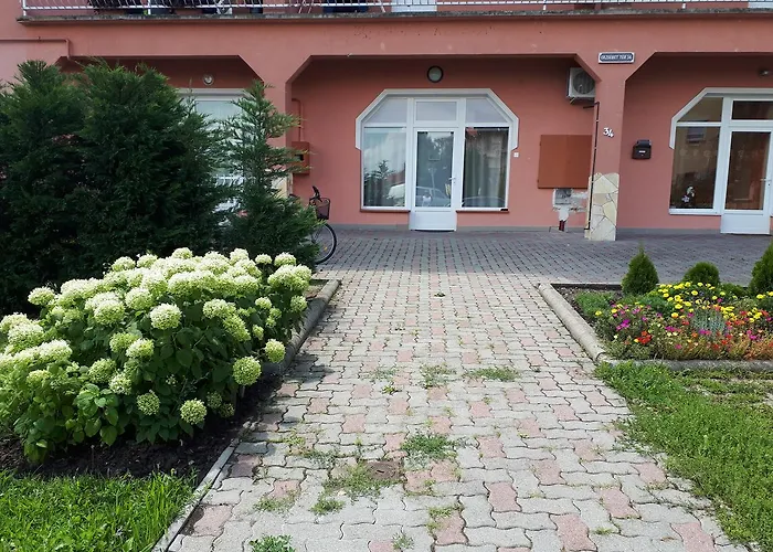 Kertvarosi Ii Lägenhet